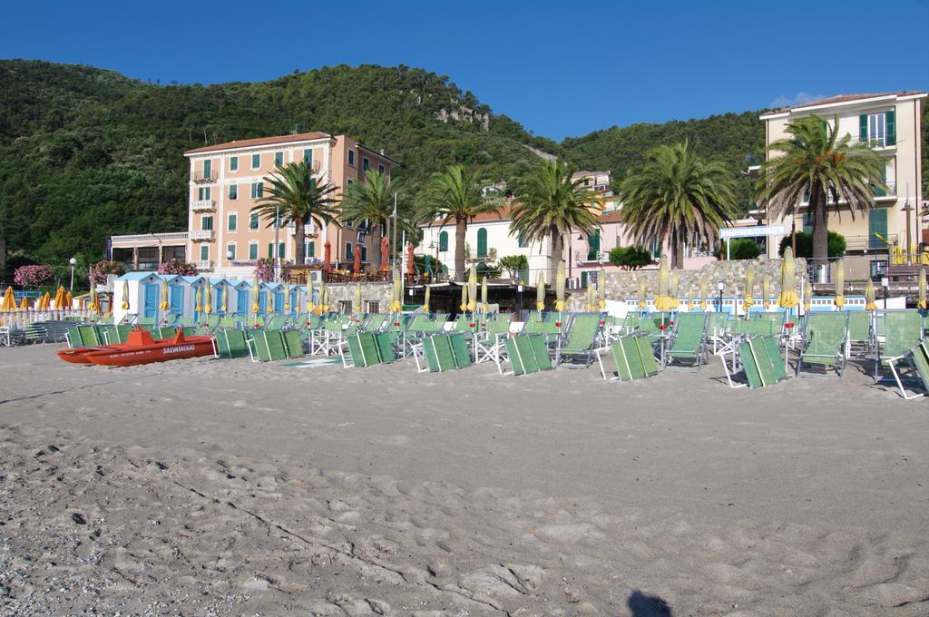 Albergo Mp Noli Exterior photo