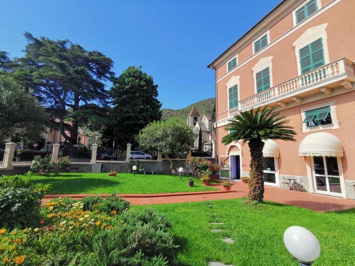 Albergo Mp Noli Exterior photo