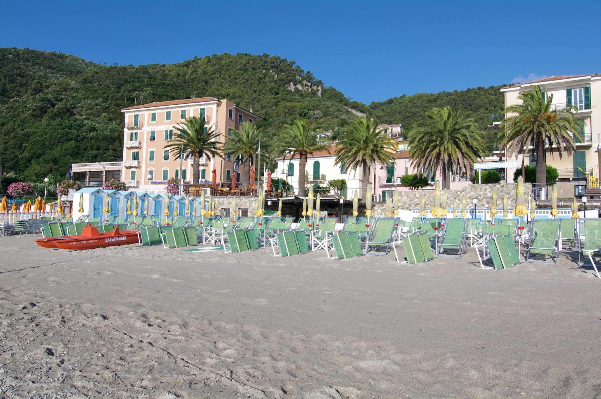 Albergo Mp Noli Exterior photo