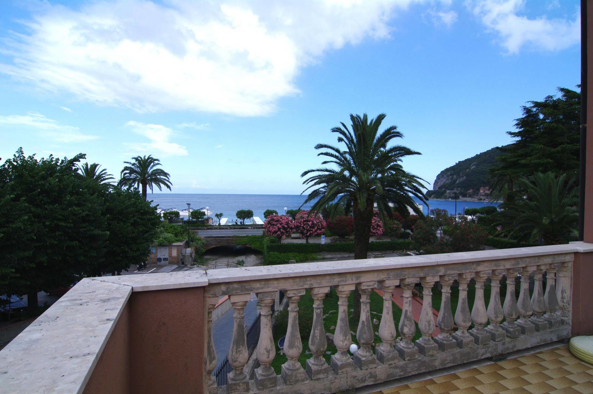 Albergo Mp Noli Exterior photo
